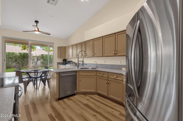 9827 E BLANCHE Drive, Scottsdale, AZ 85260