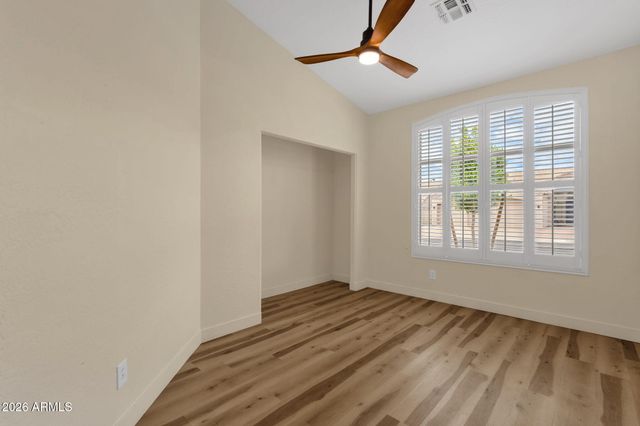 9827 E BLANCHE Drive, Scottsdale, AZ 85260
