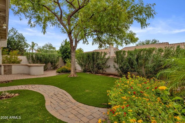 9827 E BLANCHE Drive, Scottsdale, AZ 85260