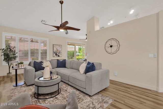 9827 E BLANCHE Drive, Scottsdale, AZ 85260