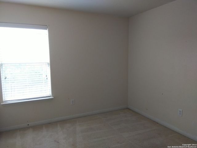5702 Wildcat Cyn, San Antonio, TX 78252