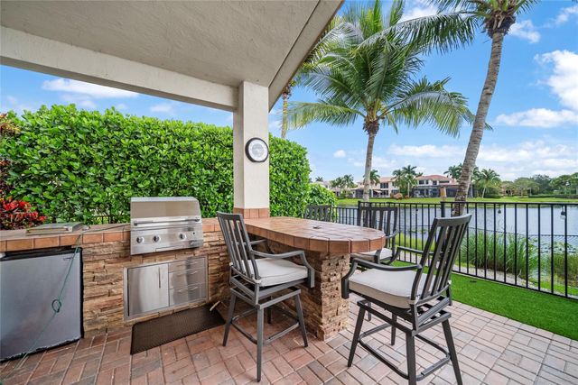7548 NW 117th Lane, Parkland, FL 33076