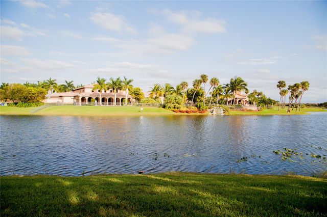 7548 NW 117th Lane, Parkland, FL 33076