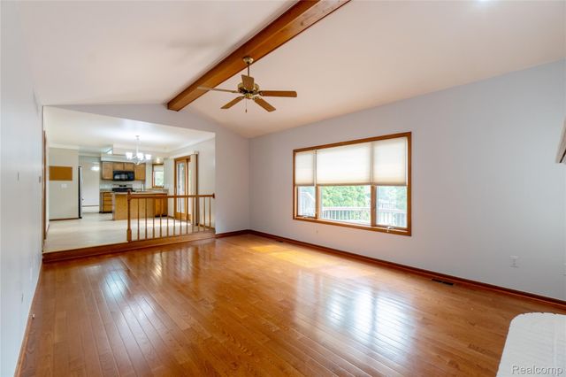 19678 Ashley Court, Livonia, MI 48152