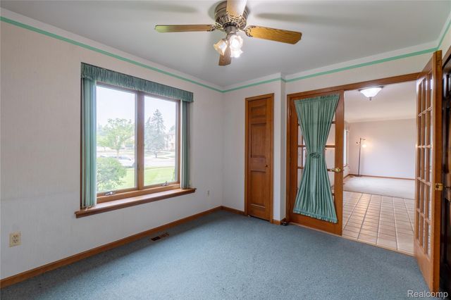 19678 Ashley Court, Livonia, MI 48152