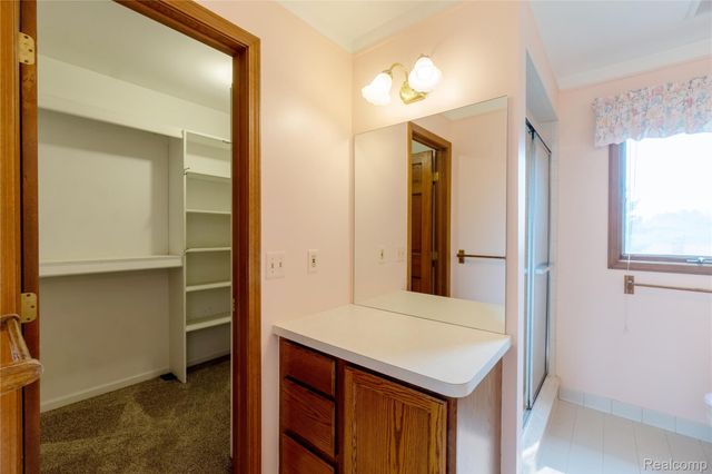 19678 Ashley Court, Livonia, MI 48152