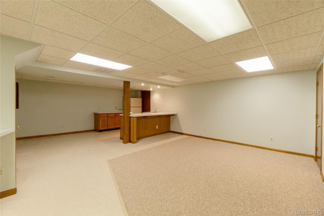 19678 Ashley Court, Livonia, MI 48152