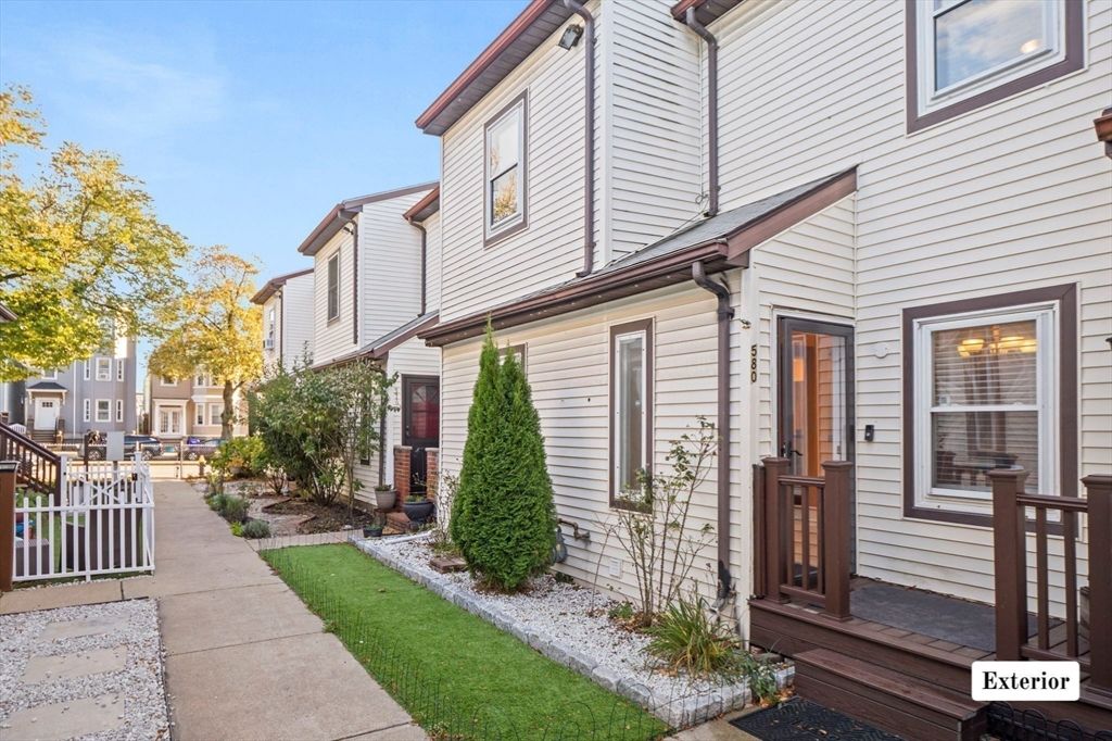 580 Bennington St 580, Boston, MA 02128