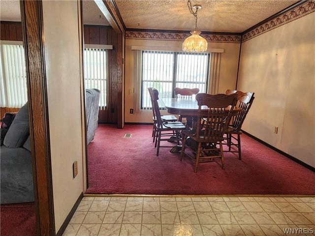 46 Parkside Circle, Cheektowaga, NY 14227