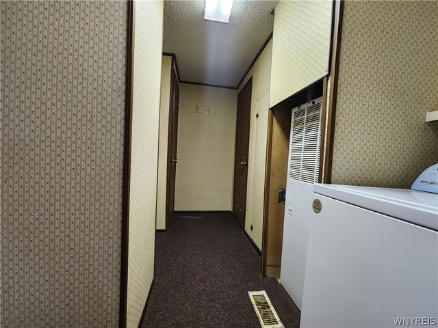 46 Parkside Circle, Cheektowaga, NY 14227