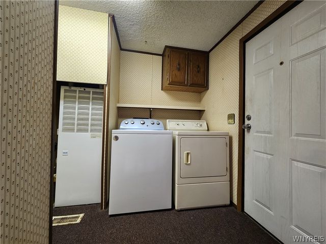 46 Parkside Circle, Cheektowaga, NY 14227