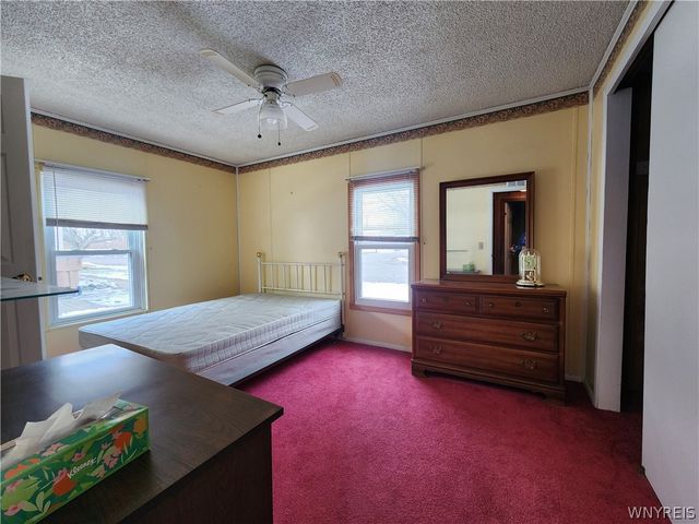 46 Parkside Circle, Cheektowaga, NY 14227