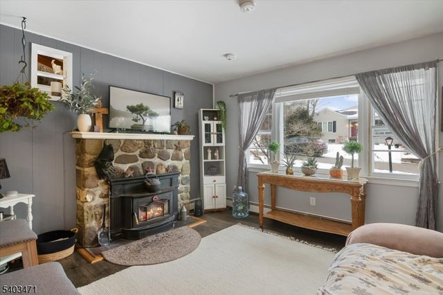 413 Diggles Pl, Vernon Twp., NJ 07422