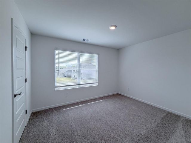 142 Lavender Circle, Calhoun, GA 30701