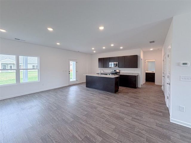 142 Lavender Circle, Calhoun, GA 30701