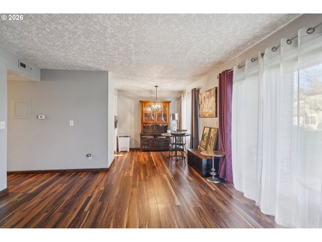 3383 Ne 162ND Ave, Portland, OR 97230