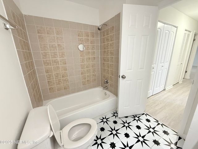 3801 CROWN POINT Road 2061, Jacksonville, FL 32257