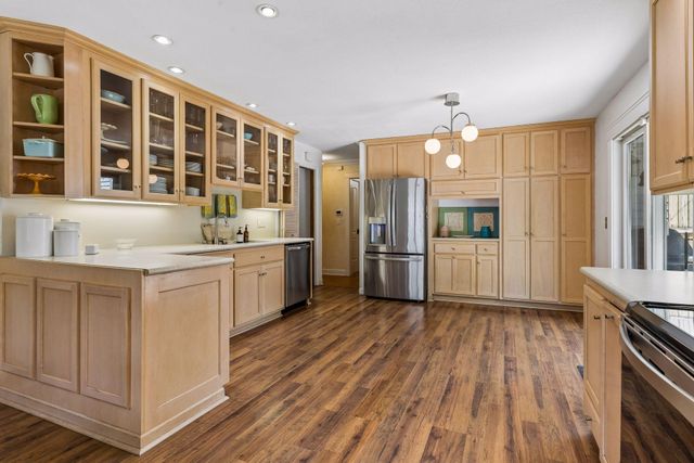 6529 Cherokee Trail, Edina, MN 55439