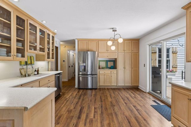 6529 Cherokee Trail, Edina, MN 55439