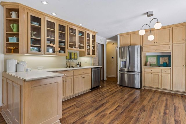 6529 Cherokee Trail, Edina, MN 55439