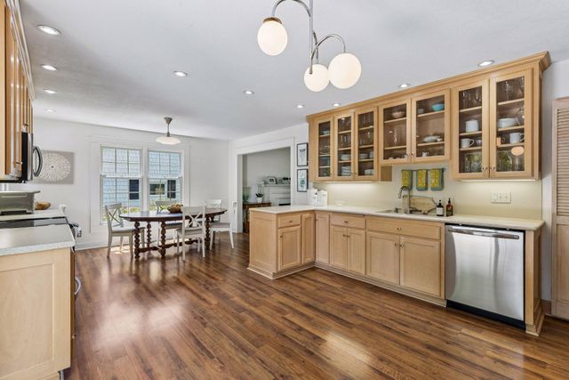 6529 Cherokee Trail, Edina, MN 55439