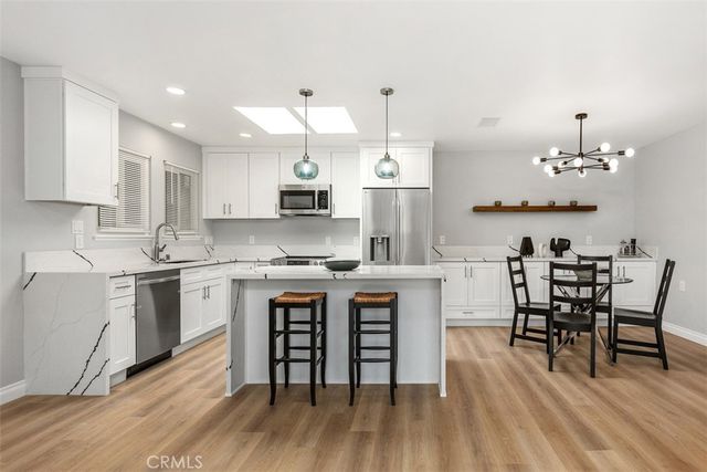 802 Ronda Mendoza N, Laguna Woods, CA 92637