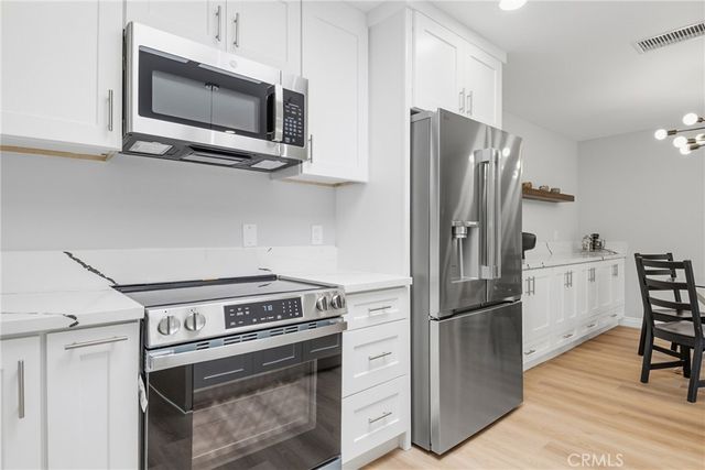 802 Ronda Mendoza N, Laguna Woods, CA 92637