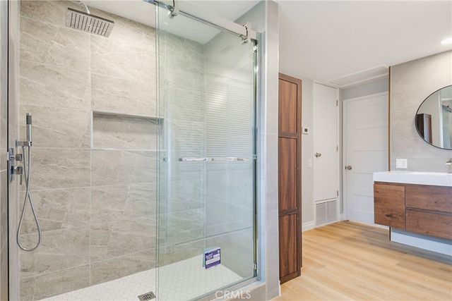 802 Ronda Mendoza N, Laguna Woods, CA 92637