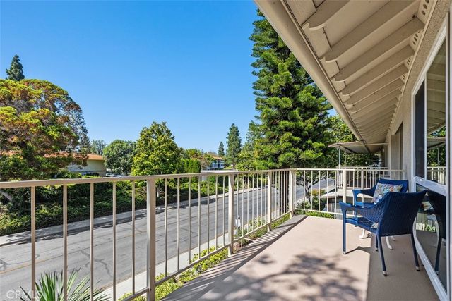 802 Ronda Mendoza N, Laguna Woods, CA 92637
