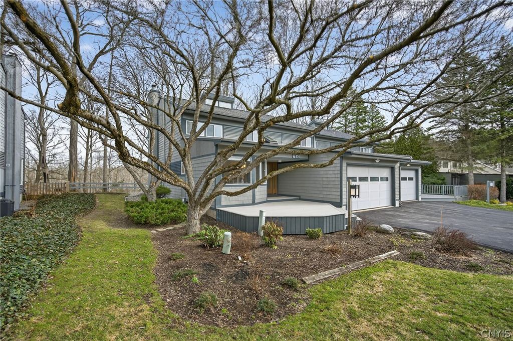 7516 Spectrum Way, Manlius, NY 13066