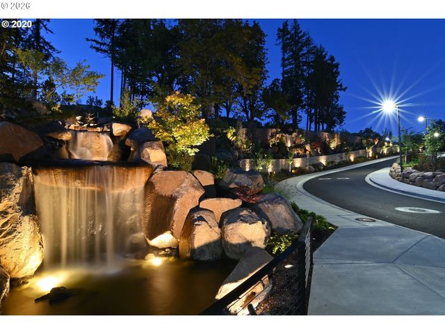 1238 STONE FOREST Ct, Eugene, OR 97401