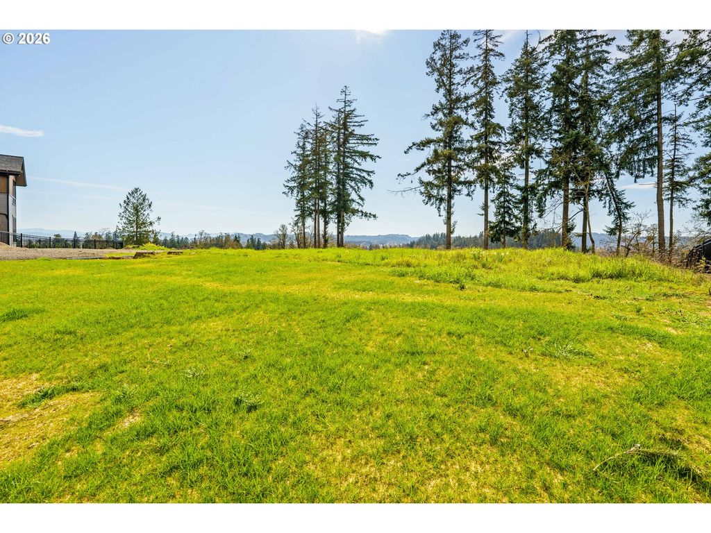 1238 STONE FOREST Ct, Eugene, OR 97401