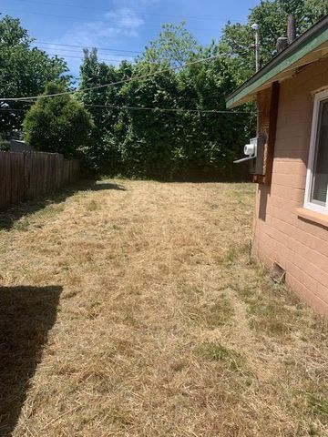 3627 Clay, Sacramento, CA 95838