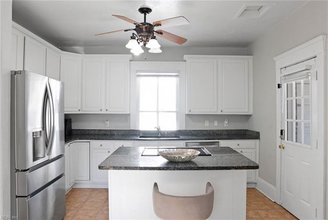 118 Saint James AVE, Suffolk, VA 23434