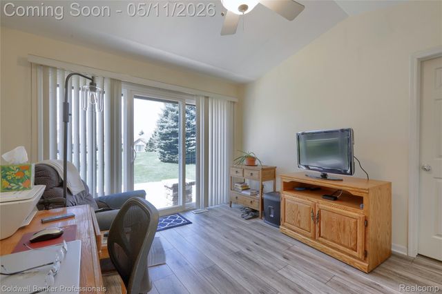 52237 Mitchell Lane 11, Macomb Township, MI 48042