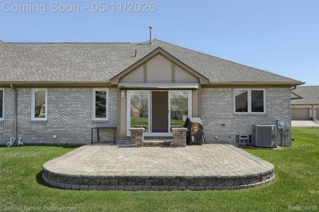 52237 Mitchell Lane 11, Macomb Township, MI 48042