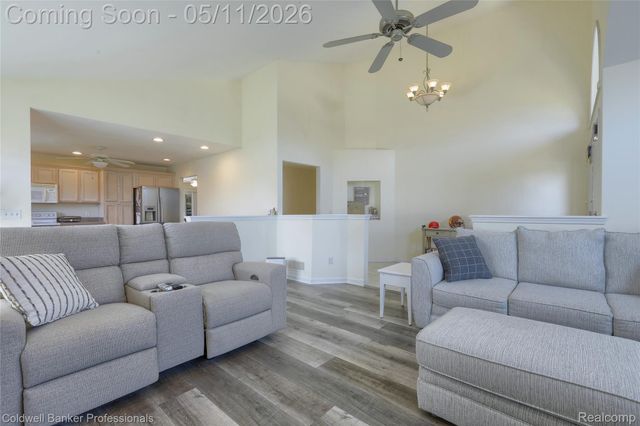 52237 Mitchell Lane 11, Macomb Township, MI 48042