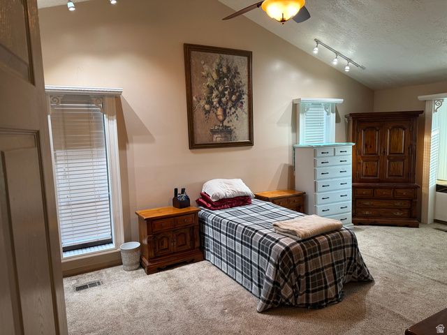 2096 E LINDEN CIR, Holladay, UT 84121