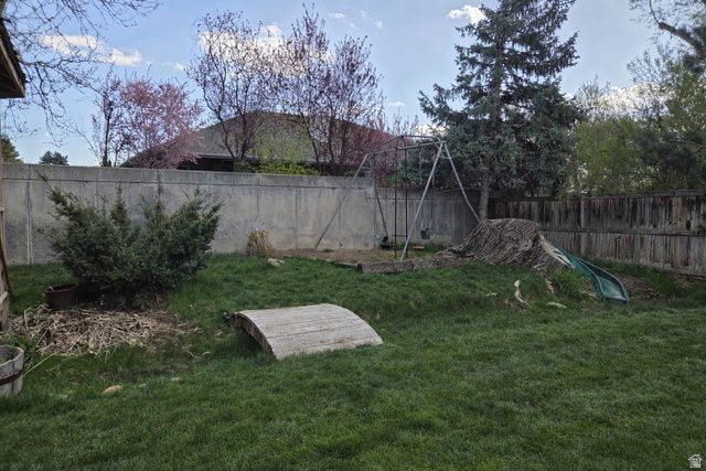 2096 E LINDEN CIR, Holladay, UT 84121