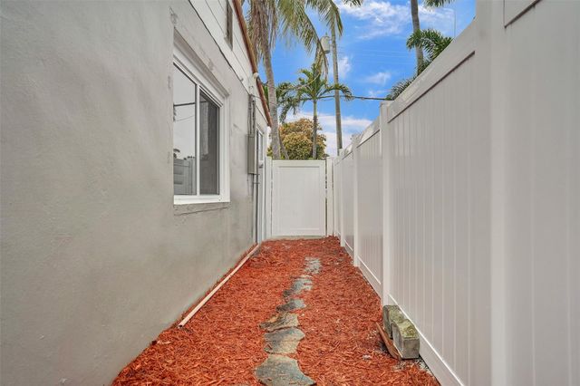 1316 NE 2nd Avenue, Fort Lauderdale, FL 33304