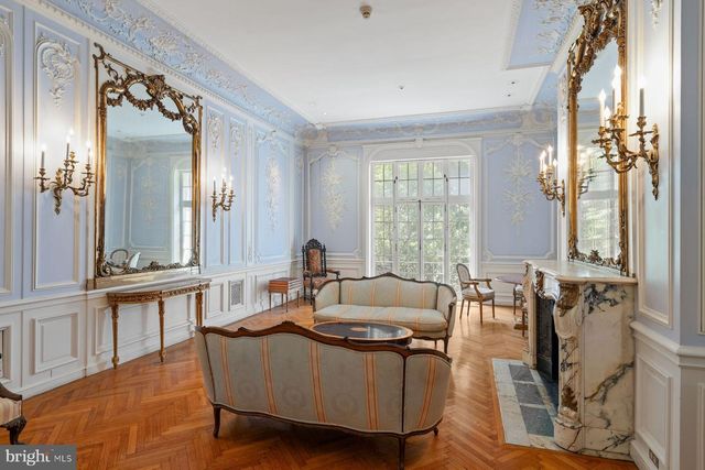 1629 LOCUST ST, Philadelphia, PA 19103