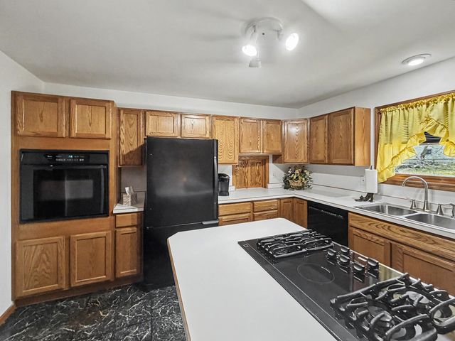 167 N Eagle Island Road, Kankakee, IL 60901