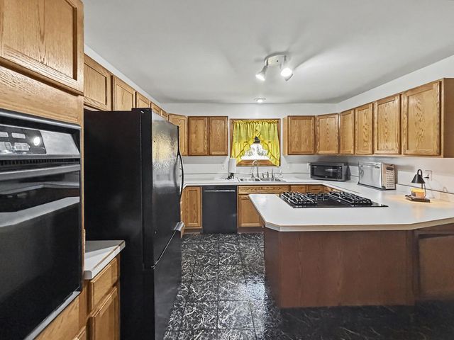 167 N Eagle Island Road, Kankakee, IL 60901