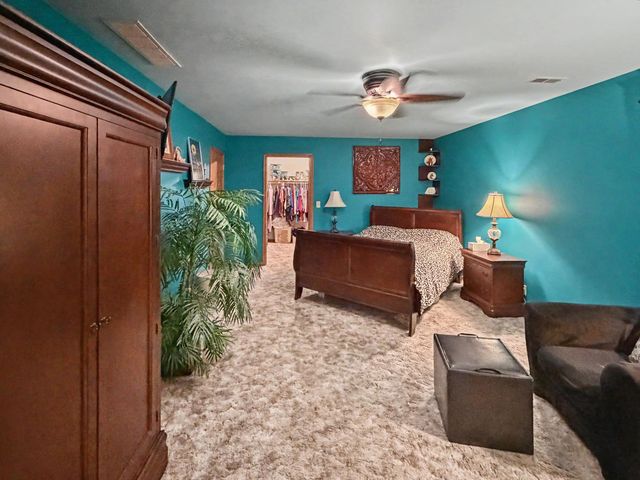 167 N Eagle Island Road, Kankakee, IL 60901