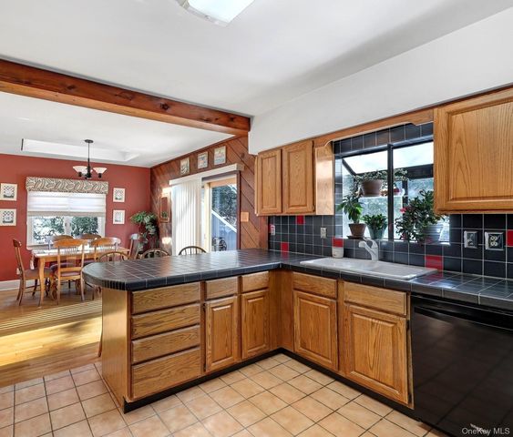 58 Wildwood Drive, South Fallsburg, NY 12779