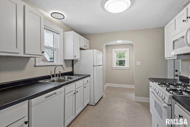 1902 Dial Court, Springfield, IL 62704