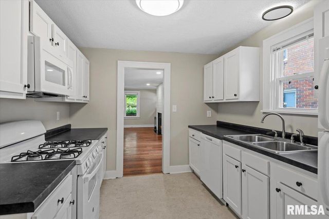 1902 Dial Court, Springfield, IL 62704