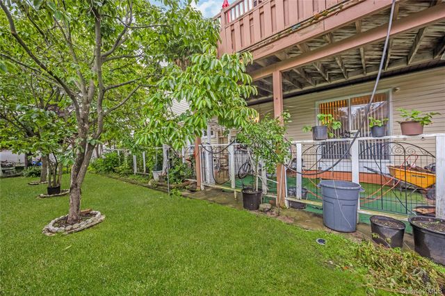 26 Block Terrace, Farmingdale, NY 11735