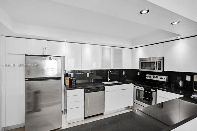 19370 Collins Avenue 1504, Sunny Isles Beach, FL 33160