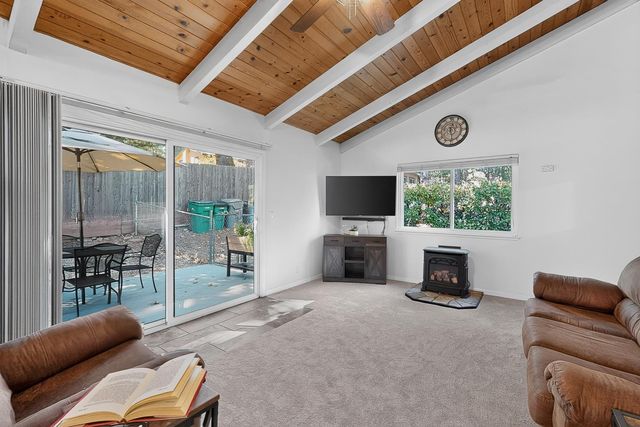 11289 Agnes Way, Grass Valley, CA 95949